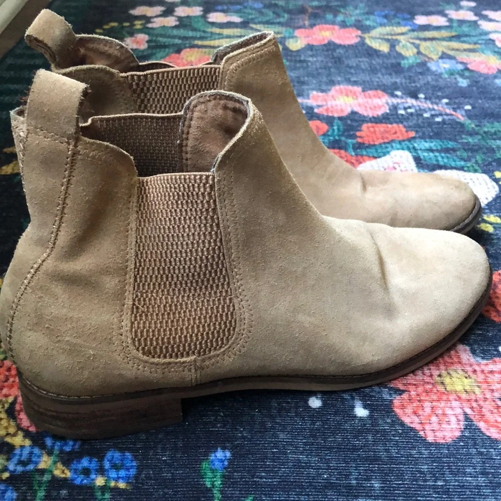 Toms Tan Suede Chelsea Boots, Size 9.5